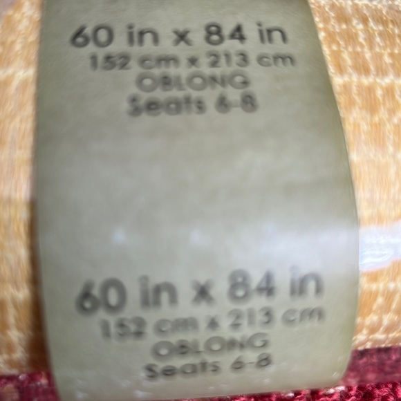 Colourwave spill proof Gold tablecloth - Picture 3 of 5